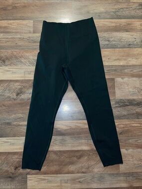 Lululemon Dark Green Leggings size 8 25inseam